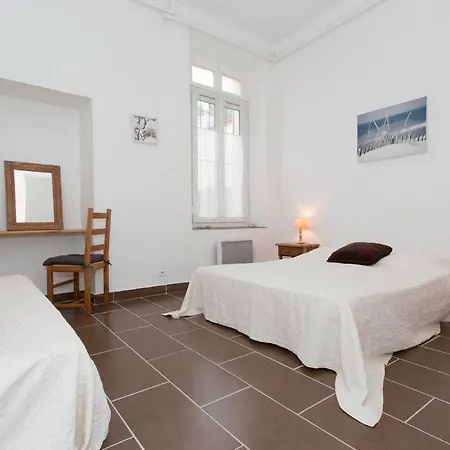A 5' De La Apartmán Cannes